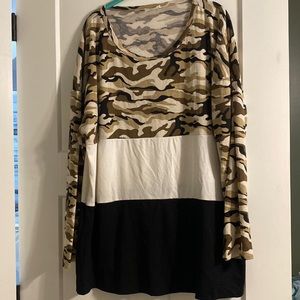 Lightly used camo color block tunic 2X